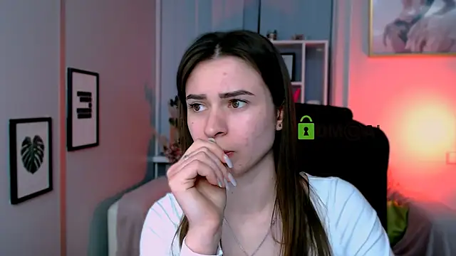 Snapshot of flora_ri chatting on 01-31-25, 08:54 flora ri online show from 01-31-25, 08:54