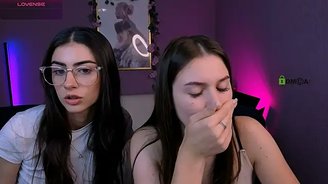 Snapshot of flora_ri chatting on 10-16-25, 09:28 flora ri online show from 10-16-25, 09:28