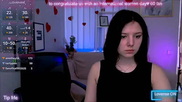 Snapshot of flora_ri chatting on 03-10-25, 01:32 flora ri online show from 03-10-25, 01:32