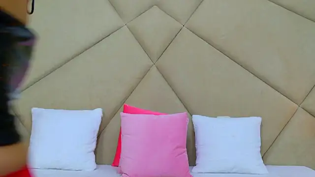 ChloeFrost online show from 05-13-26, 05:14