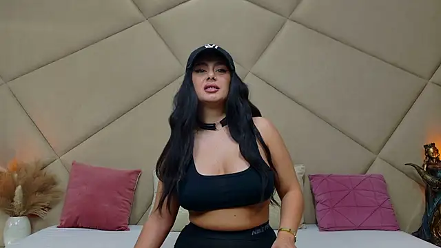 ChloeFrost online show from 11-13-25, 06:06