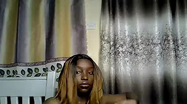 Snapshot of Vprettieeer chatting on 02-05-25, 10:22 Vprettieeer online show from 02-05-25, 10:22