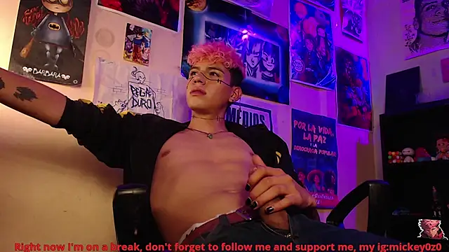 Mickey Magic online show from 11-16-25, 03:55