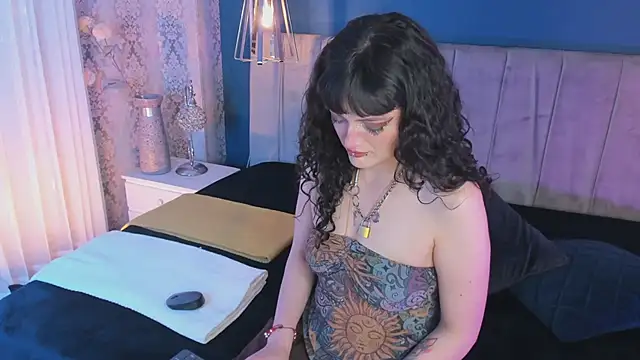 JeanneSabatier online show from 10-09-25, 07:47
