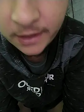 Snapshot of passivofoggozo69 chatting on 10-21-25, 06:13 passivofoggozo69 online show from 10-21-25, 06:13