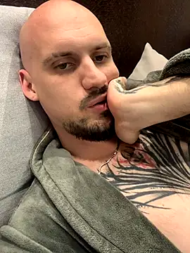 AssHunter4k online show from 10-01-25, 08:02