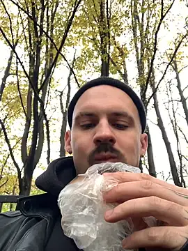 AssHunter4k online show from 10-25-25, 07:07