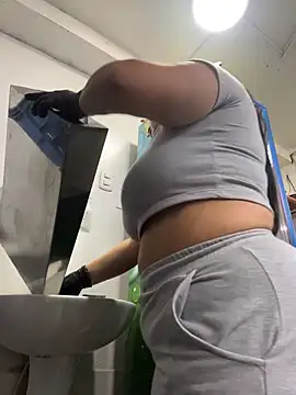 Miia Jazmin online show from 11-26-25, 11:21