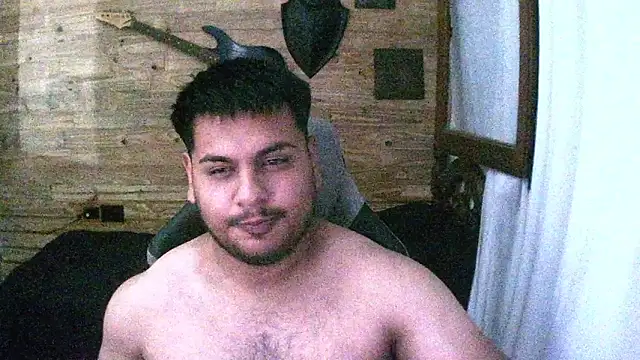 Nicolinoar01 online show from 01-15-26, 03:21