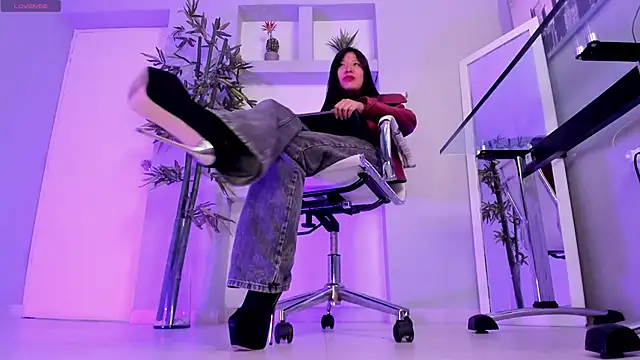 hannah howeell   online show from 03-17-25, 12:57