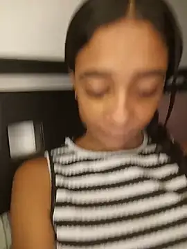 Snapshot of Zoe_Sweett18 chatting on 07-03-26, 12:11 Zoe Sweett18 online show from 07-03-26, 12:11