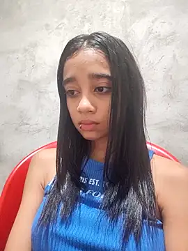 Zoe Sweett18 online show from 12-20-25, 12:30