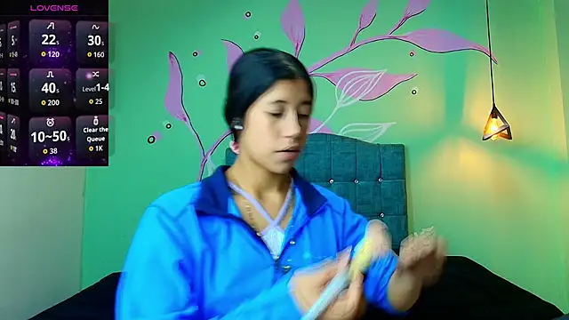 Connie Bell online show from 11-06-25, 07:40