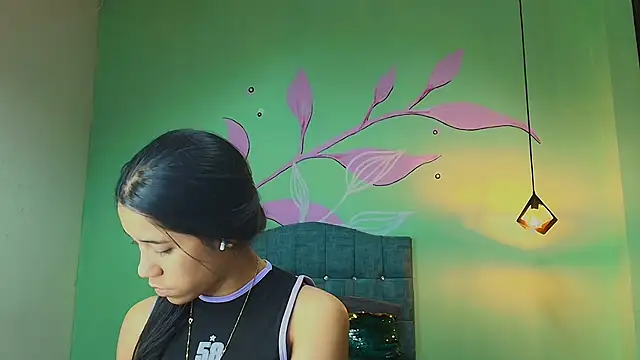 Connie Bell online show from 12-04-25, 07:57