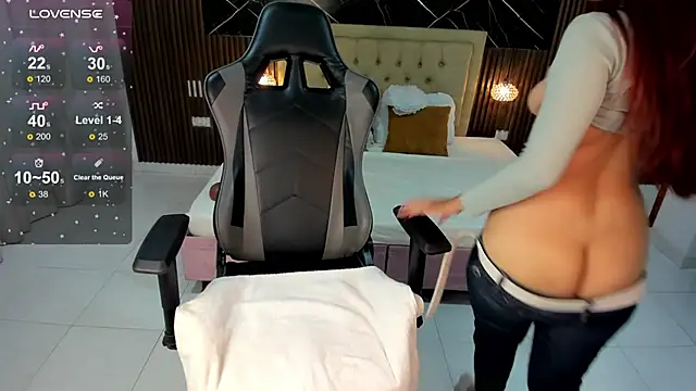 Lolly 18 online show from 09-16-25, 03:13