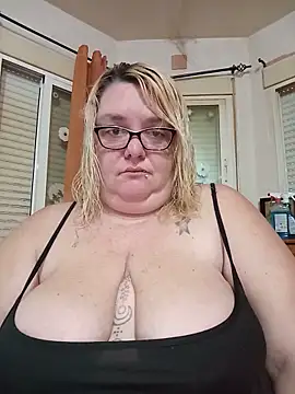 diosacurvy1984 online show from 05-22-26, 06:55