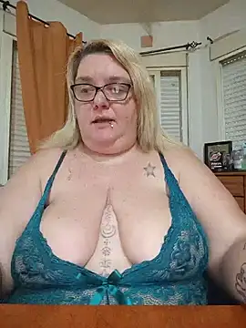 diosacurvy1984 online show from 05-20-26, 07:05