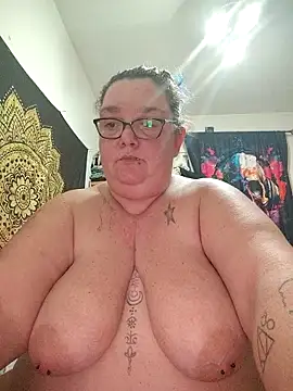 diosacurvy1984 online show from 03-25-26, 09:46