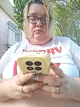 diosacurvy1984 online show from 05-24-26, 04:51