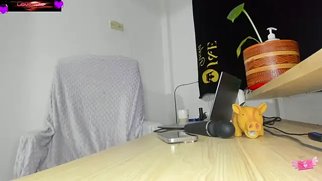 VioletParkker online show from 03-06-26, 02:06