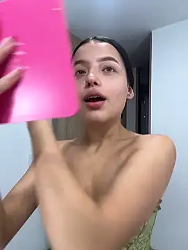 Sofia18 pinkk online show from 02-21-26, 01:29