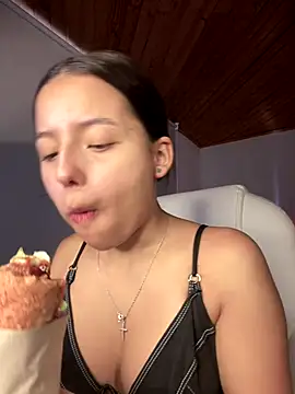 Sofia18 pinkk online show from 12-21-25, 08:53