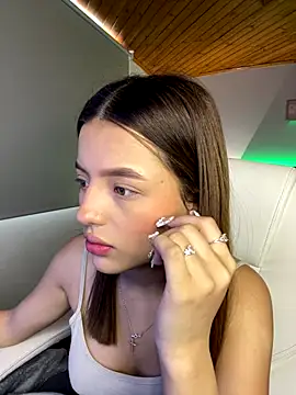 Sofia18 pinkk online show from 10-12-25, 07:15