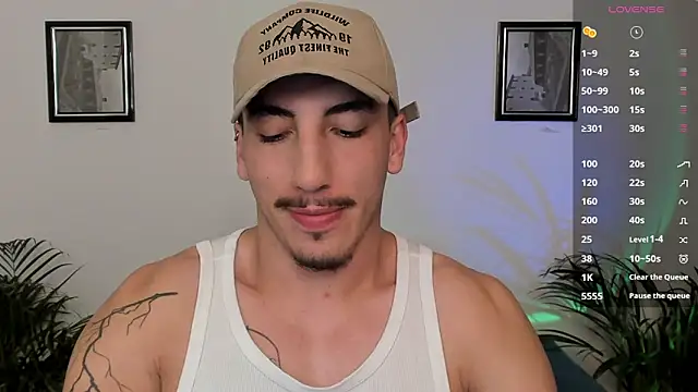 Snapshot of dylanspencer28 chatting on 03-17-25, 11:24 dylanspencer28 online show from 03-17-25, 11:24