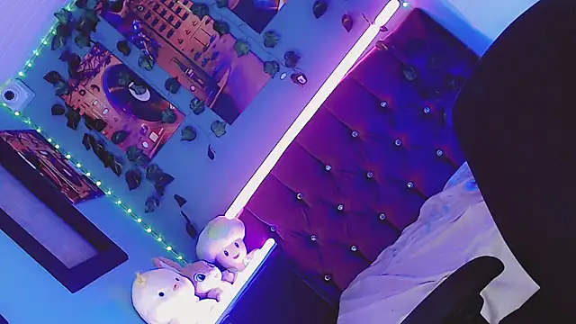 Snapshot of Arlet_Zenere chatting on 02-13-25, 07:13 Arlet Zenere online show from 02-13-25, 07:13