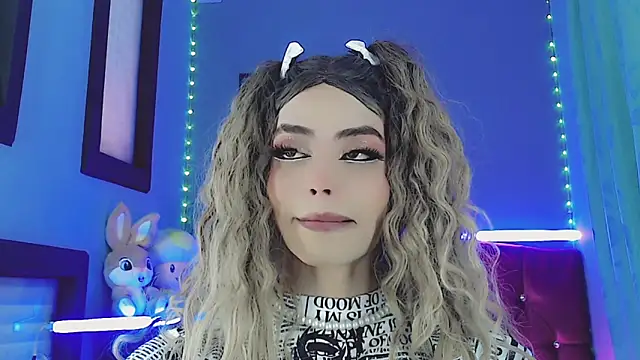 Snapshot of Arlet_Zenere chatting on 01-22-25, 10:29 Arlet Zenere online show from 01-22-25, 10:29