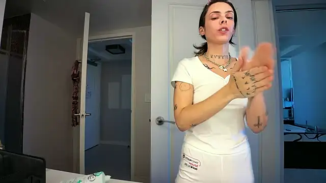 bunnierotten online show from 06-11-26, 06:05