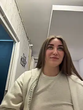 KiraBarlows online show from 03-18-26, 07:48