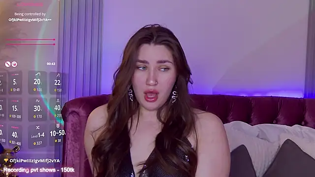 KiraBarlows online show from 12-04-25, 07:18