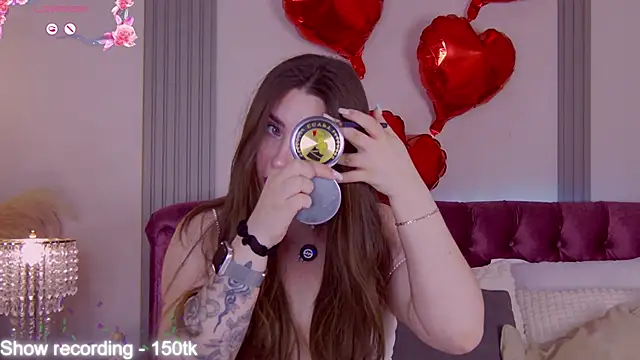 KiraBarlows online show from 04-08-26, 08:21