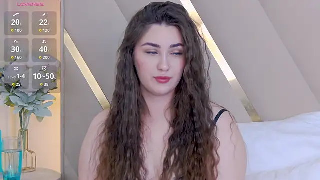 KiraBarlows online show from 10-08-25, 08:42