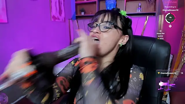 Rosie jhons online show from 10-24-25, 04:11