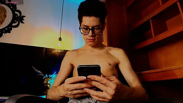 wolfandsky online show from 10-31-25, 11:51