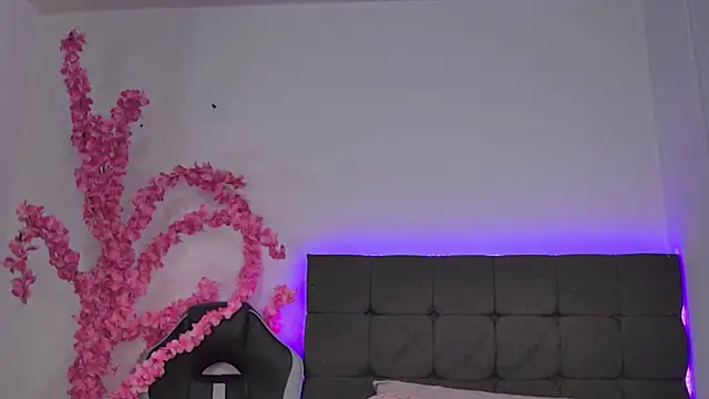 AmandaBrooks 18 online show from 11-06-25, 01:31