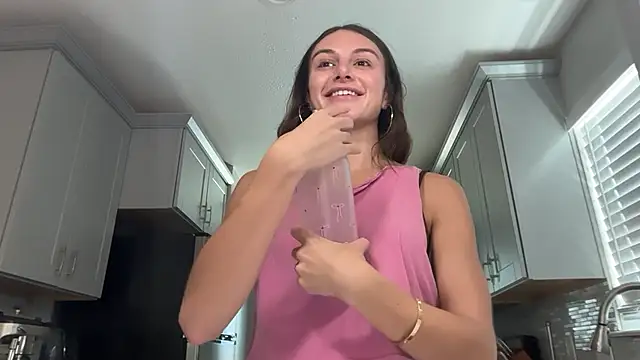 graciesmith27 online show from 06-18-26, 07:52