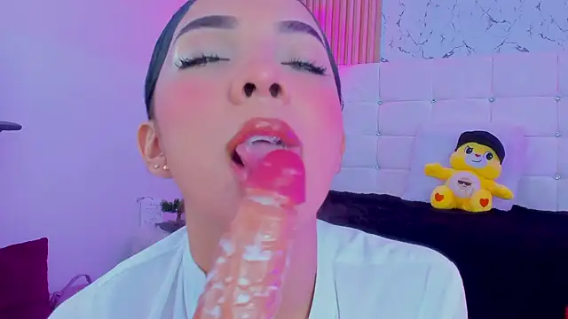 Snapshot of GABRIELAM_MS chatting on 03-21-25, 03:01 GABRIELAM MS online show from 03-21-25, 03:01