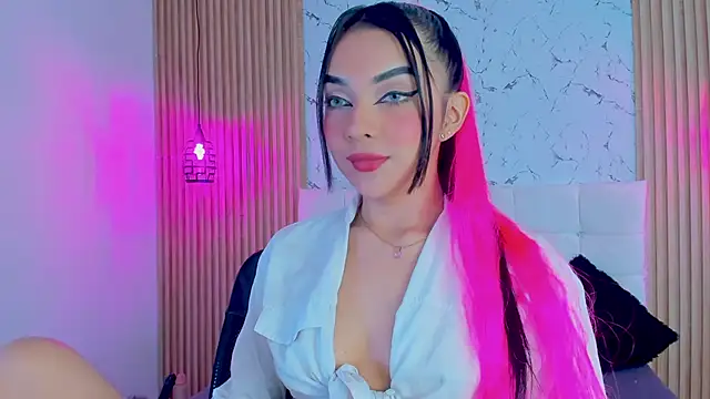 Snapshot of GABRIELAM_MS chatting on 02-11-25, 10:18 GABRIELAM MS online show from 02-11-25, 10:18
