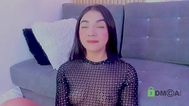 Snapshot of GABRIELAM_MS chatting on 10-22-25, 01:10 GABRIELAM MS online show from 10-22-25, 01:10