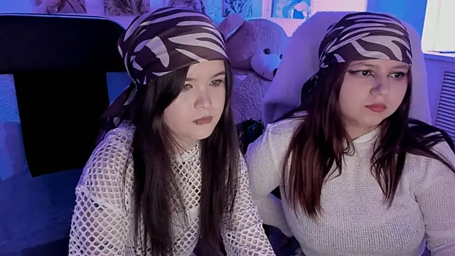 DiaAngell online show from 04-17-26, 07:49