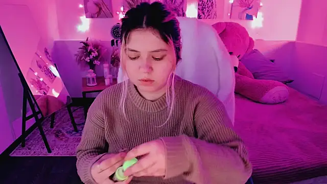 DiaAngell online show from 04-05-26, 07:31