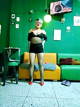 ilonna2025 online show from 11-09-25, 08:07