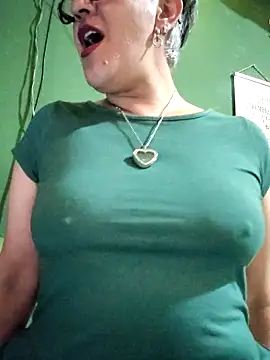 ilonna2025 online show from 10-10-25, 05:41