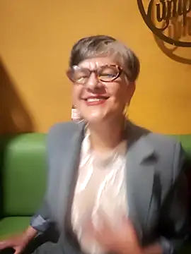 ilonna2025 online show from 03-19-26, 10:43