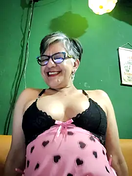 ilonna2025 online show from 11-09-25, 11:42