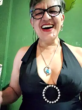 ilonna2025 online show from 10-15-25, 11:46