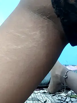 Leoni G online show from 11-16-25, 07:13